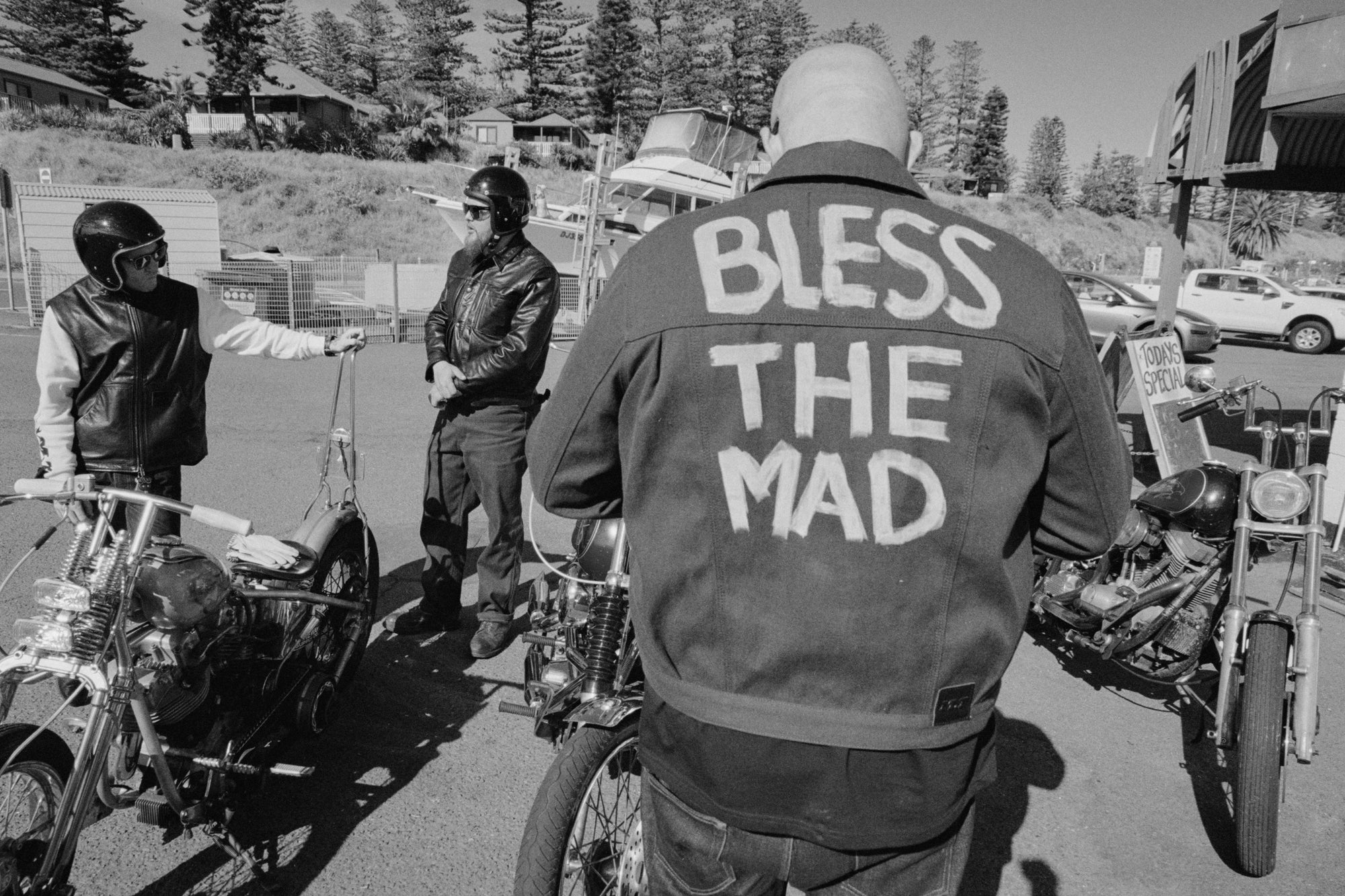 MAD.PROTECT — para-aramid and UHMWPE abrasion resistant riding gear