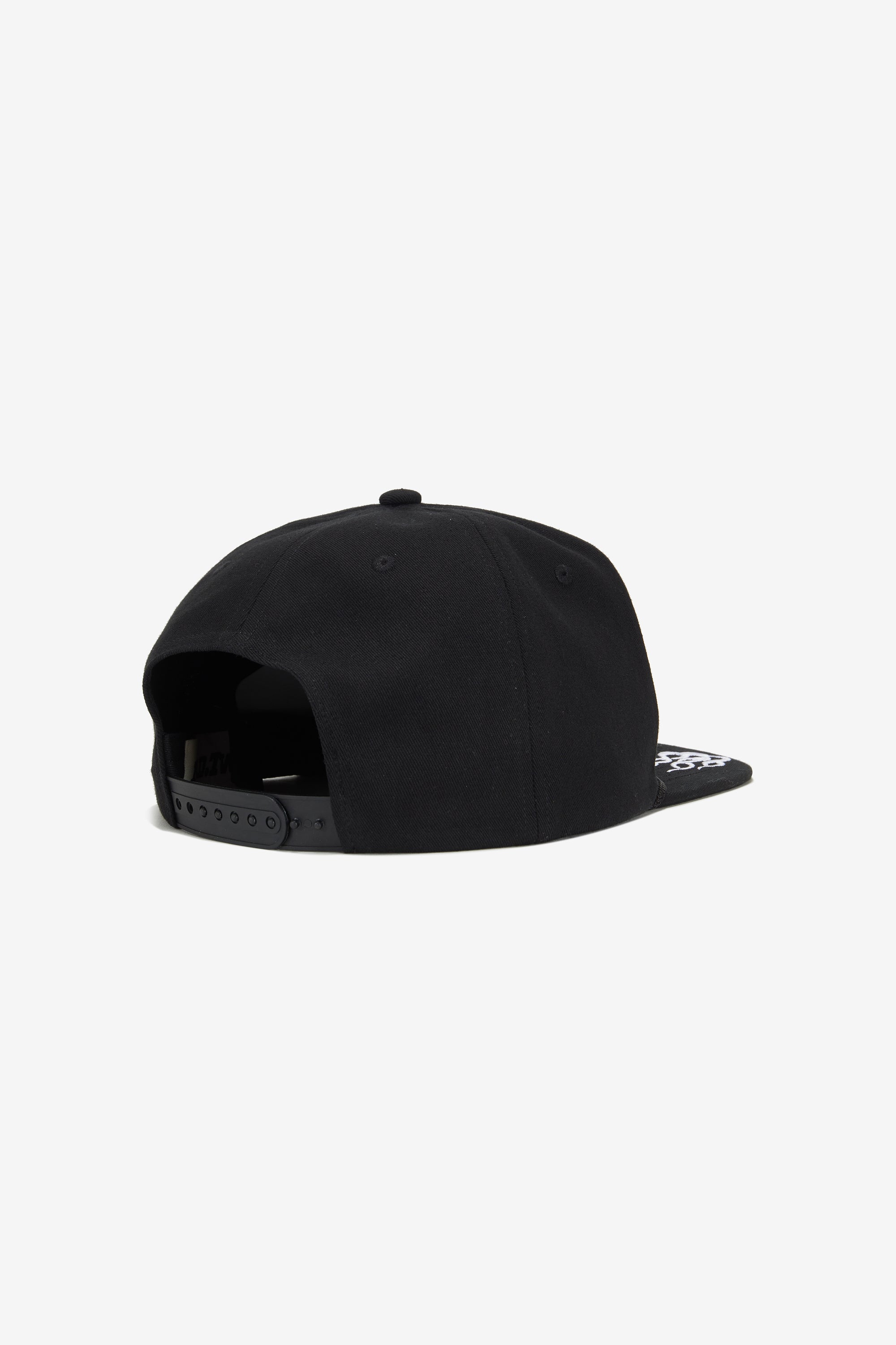 Adjustable snapback closure on the black MAD.HAT